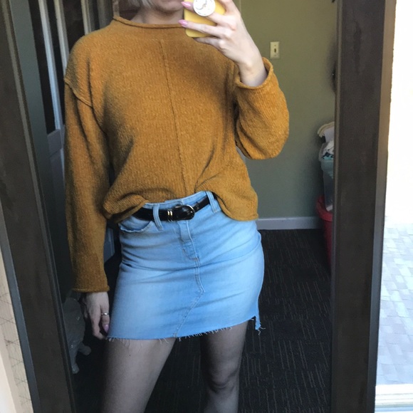 Vintage Sweaters - Mustard yellow sweater 👻